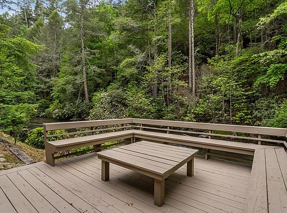13th image of 61 River Bend Ct