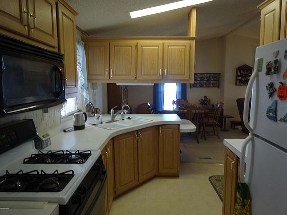 5th image of 2817 W Palmetto St