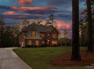 4945 River Oaks Rd, Lake Wylie, SC 29710