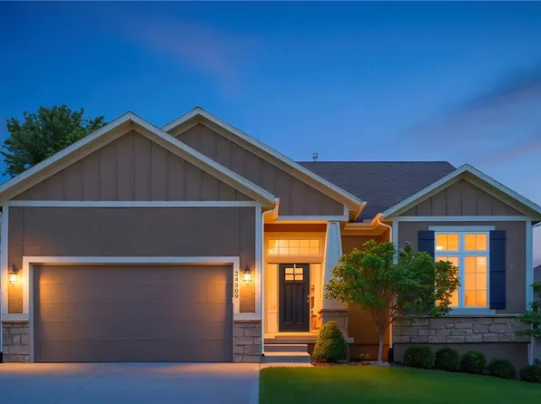 24309 W 91st Pl, Lenexa, KS 66227