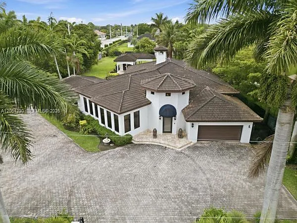 6200 SW 97th Ave — Photo 5