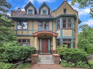 962 Riverside Dr, South Bend, IN 46616