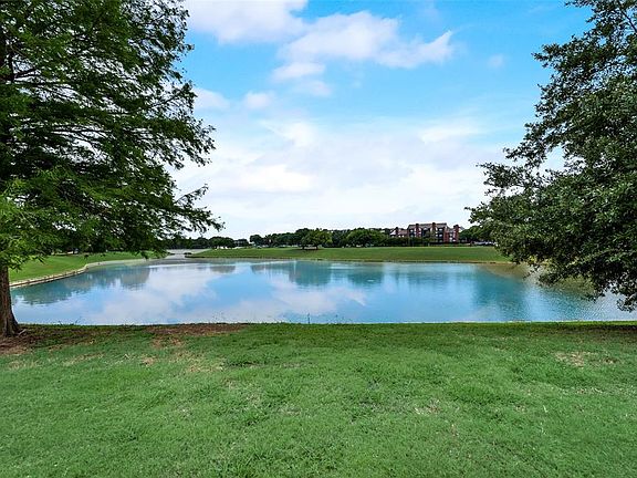 2nd image of 10407 Waters Dr