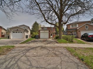 20 Mozart Cres, Brampton, ON L6Y 2W7