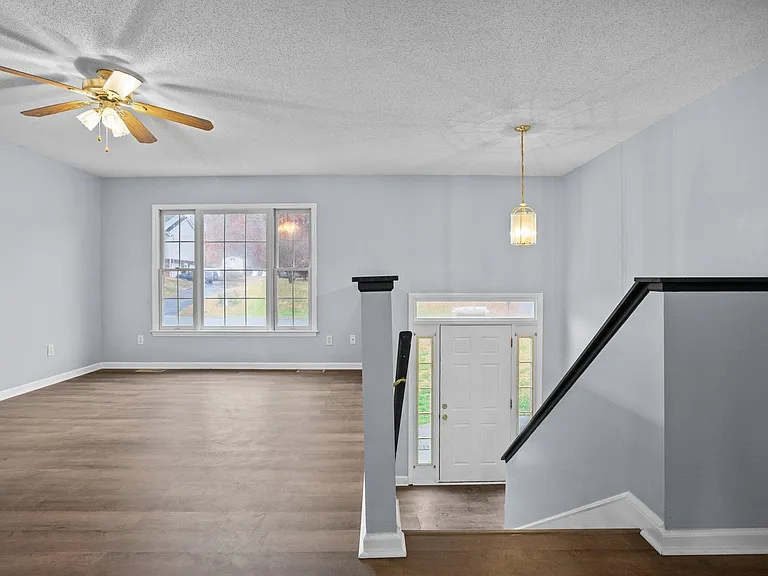 6818 Salem Quarter Rd — Photo 7