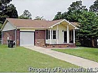 2012 Brucemount Pl, Fayetteville, NC 28304