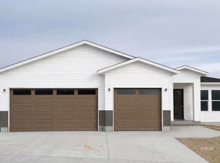 664 Alpine Dr, Spring Creek, NV 89815