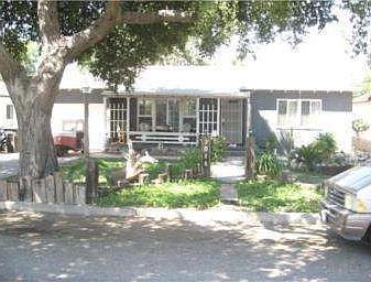1st image of 3086 Acacia Ave