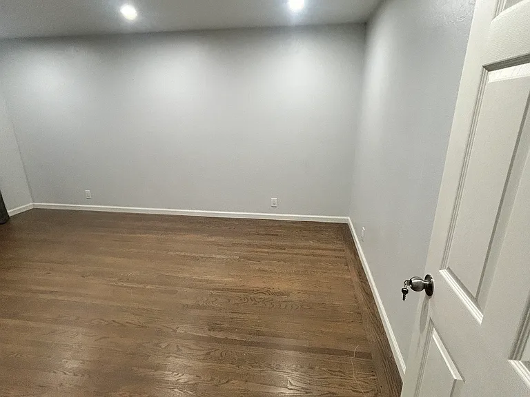 15 Belle Ave — Photo 8