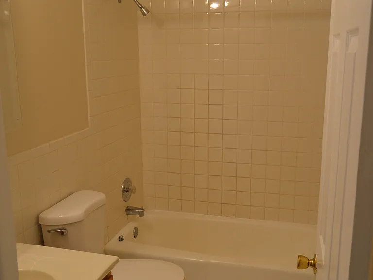 57 Washington Blvd #212 — Photo 17
