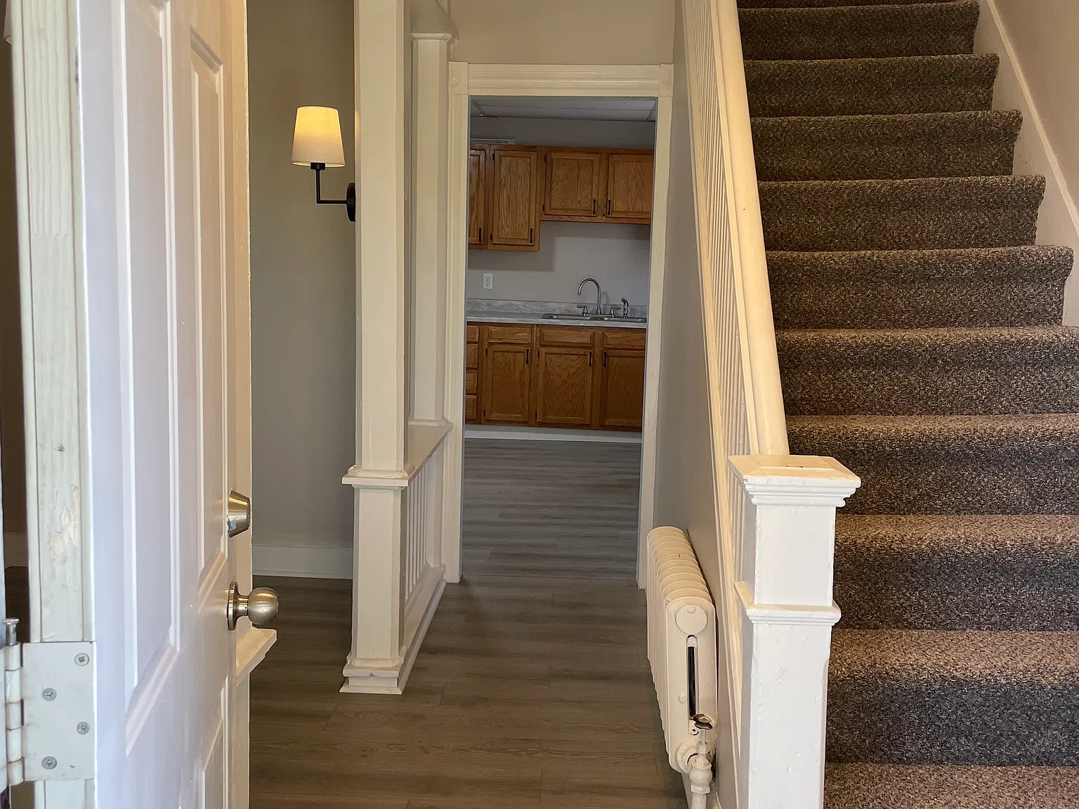 1229 Sloan St — Photo 2