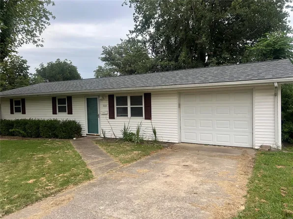 533 S Catalpa St, Dexter, MO 63841