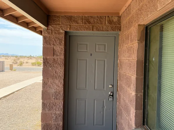 9900 W Lynx Dr #B, Arizona City, AZ 85123