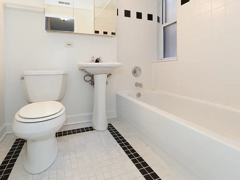 925 W. Dakin — Photo 11