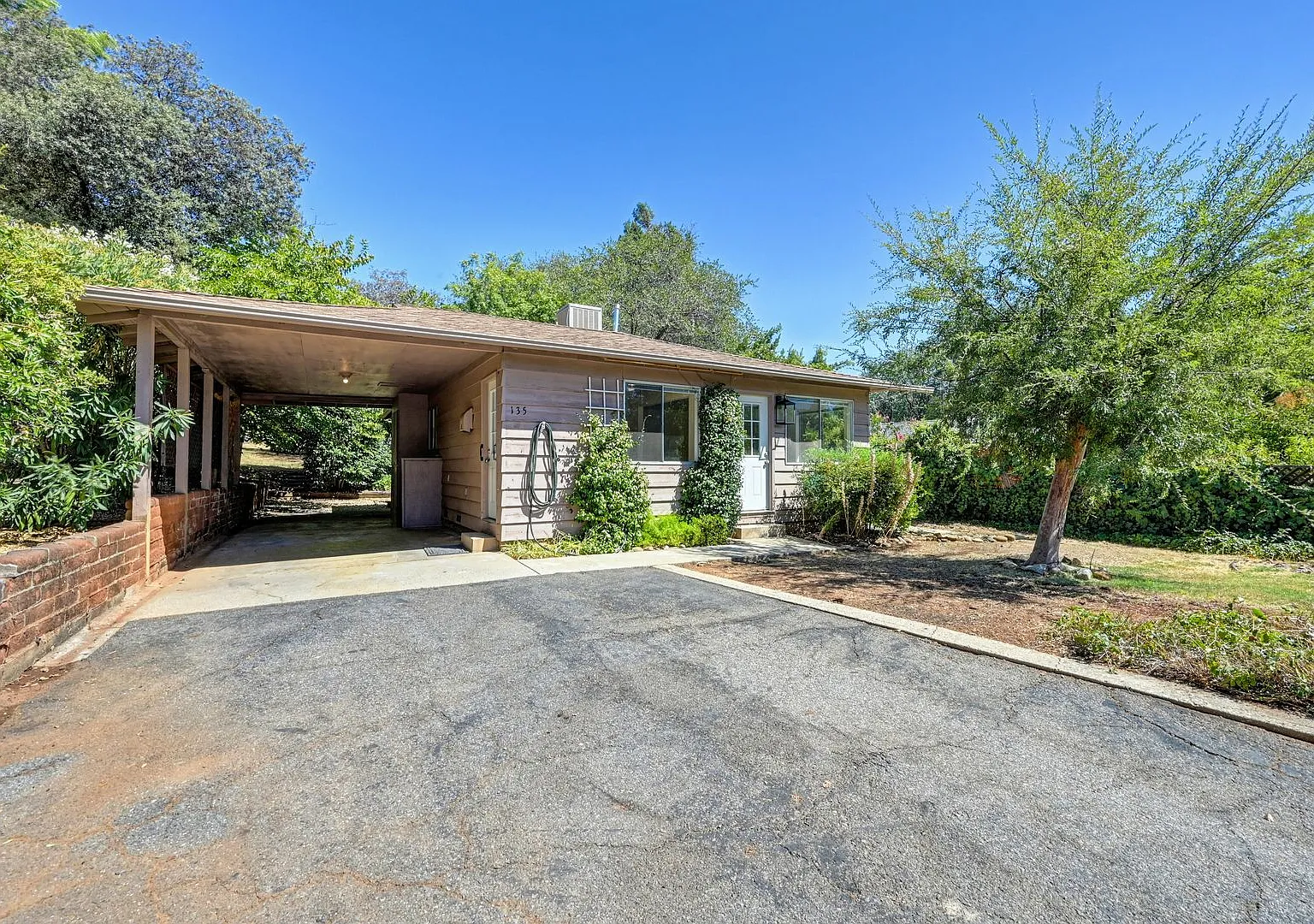 Quiet 2BR Foothills Home — Photo 1