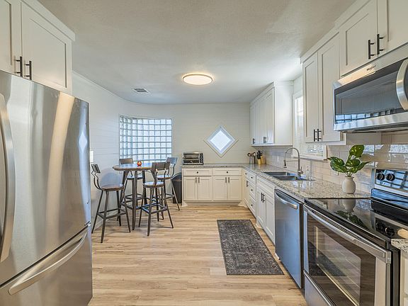 5th image of 3012 29th St