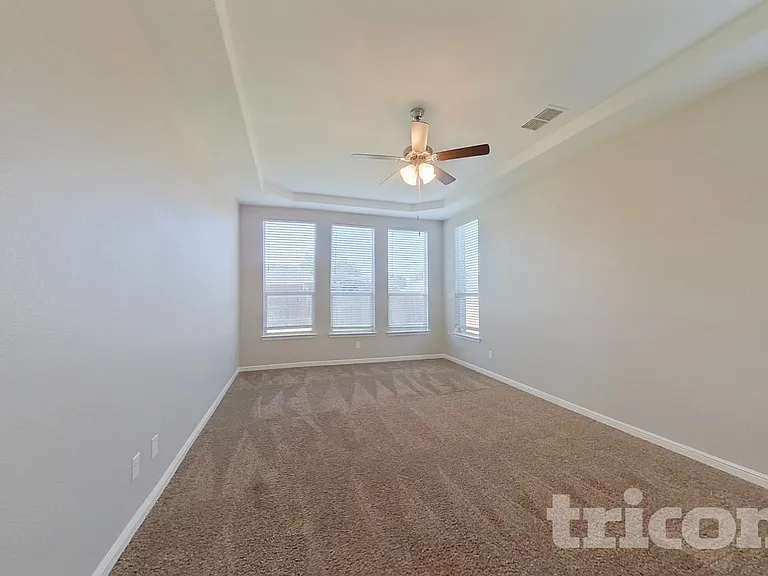 612 Golden Bell Dr — Photo 9