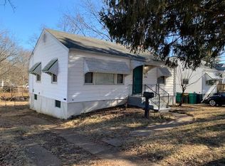 7745 Utica Dr, Saint Louis, MO 63133