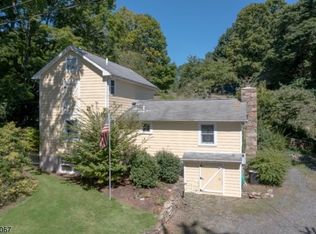 66 W Valley Brook Rd, Chester, NJ 07853