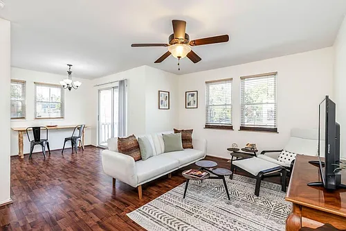 1182 Jaeger St Photo 1