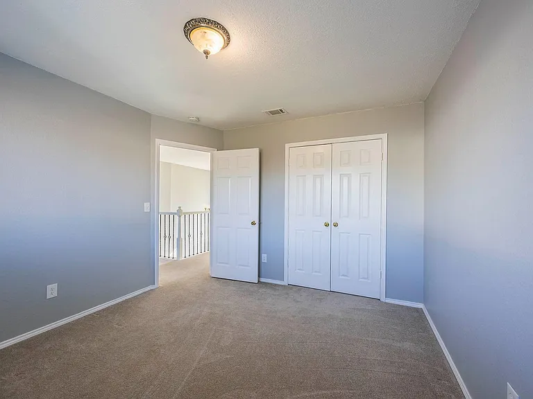2705 Trophy Dr — Photo 30