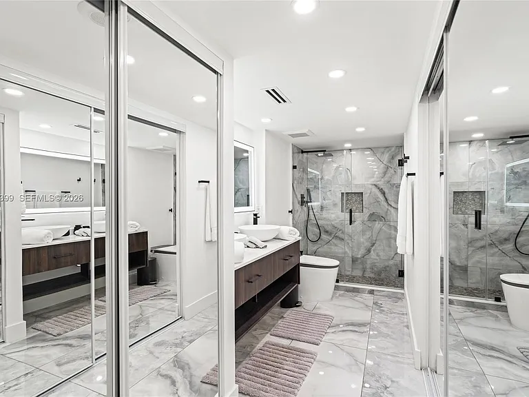 5701 Collins Ave #503 — Photo 33