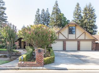 2038 Rall Ave, Clovis, CA 93611