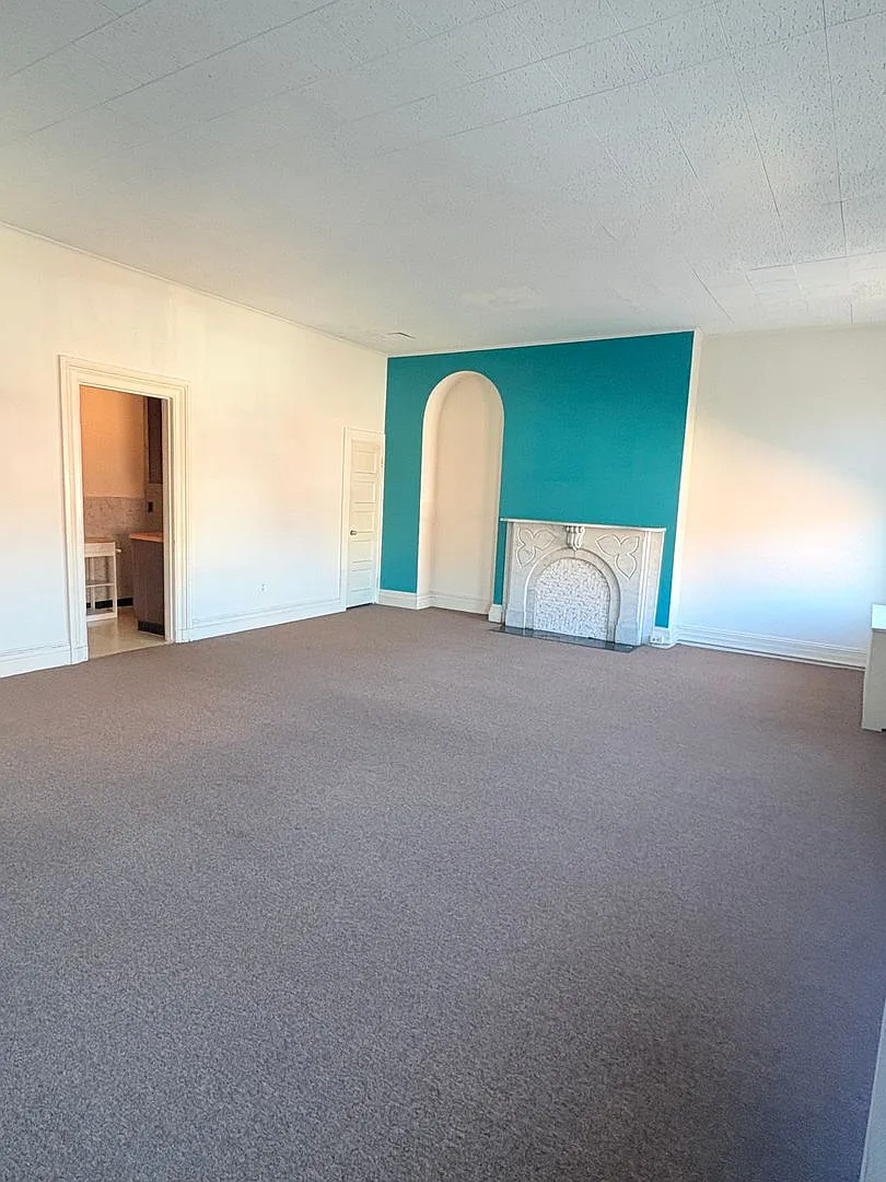 1011 N. Charles St. — Photo 4