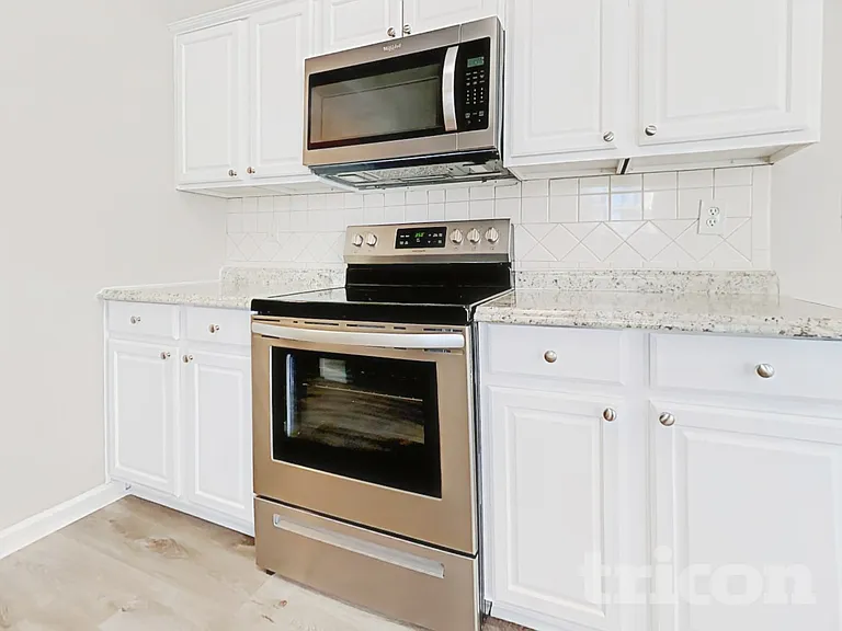 1410 Ericas Pointe Dr — Photo 7
