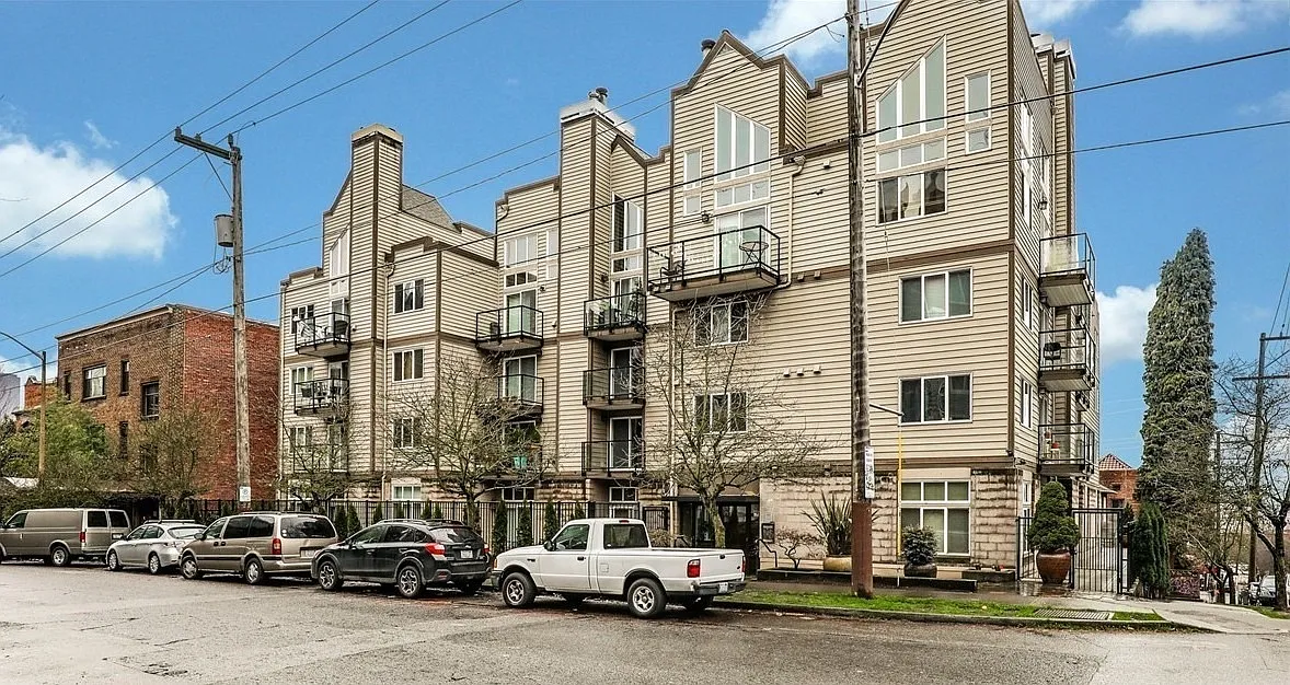Exceptional Condo in Capitol Hill Available for Rent! — Photo 1