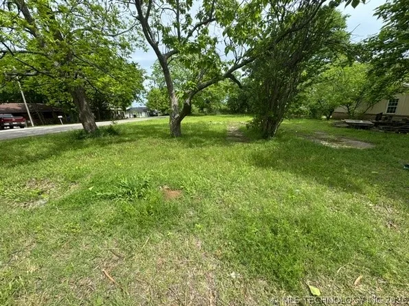 730 W 2nd St, Ada, OK 74820