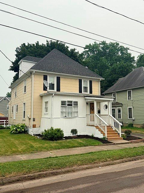1st image of 719 Seneca Pl