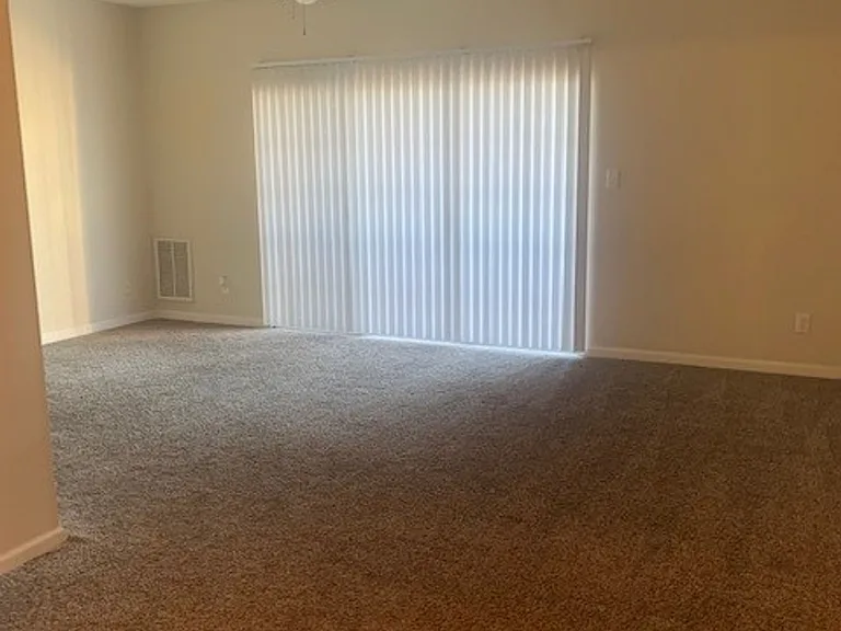 150 Wexford Dr #204 — Photo 4