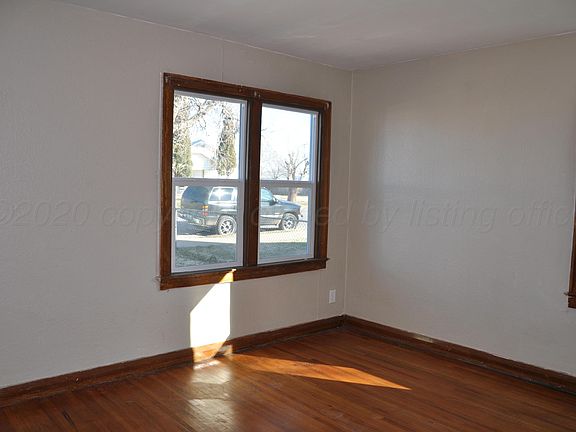5th image of 533 N Sumner St