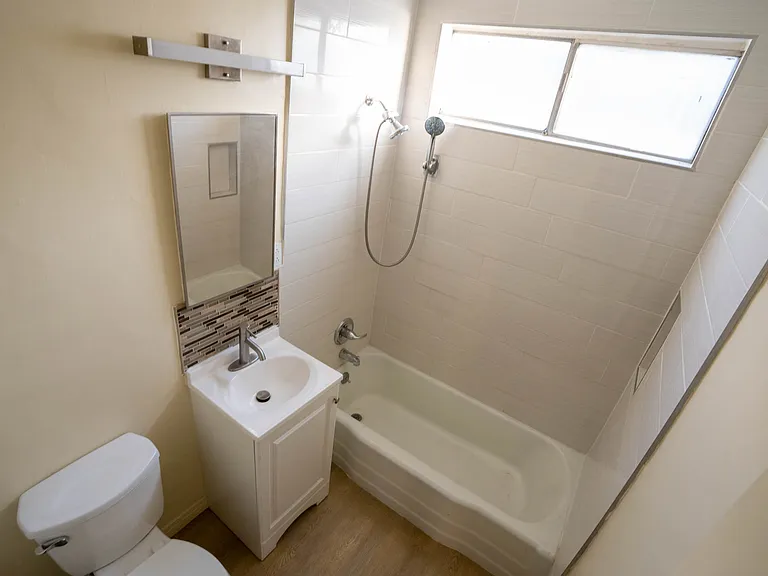 1941 Orchard Ave #3 — Photo 10