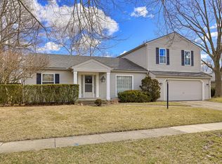 2108 Bristol Rd, Champaign, IL 61821