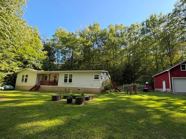 18 Algonquin Road, Enfield, NH 03748
