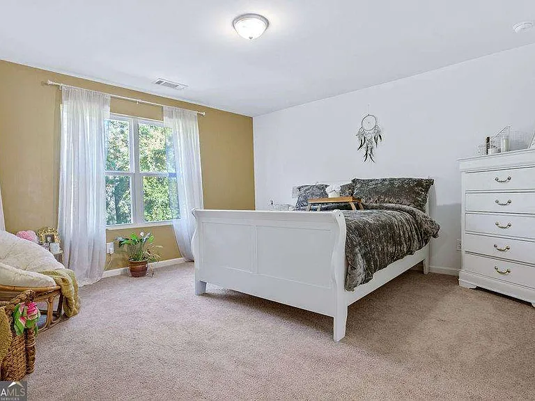 3220 Tarian Way — Photo 4
