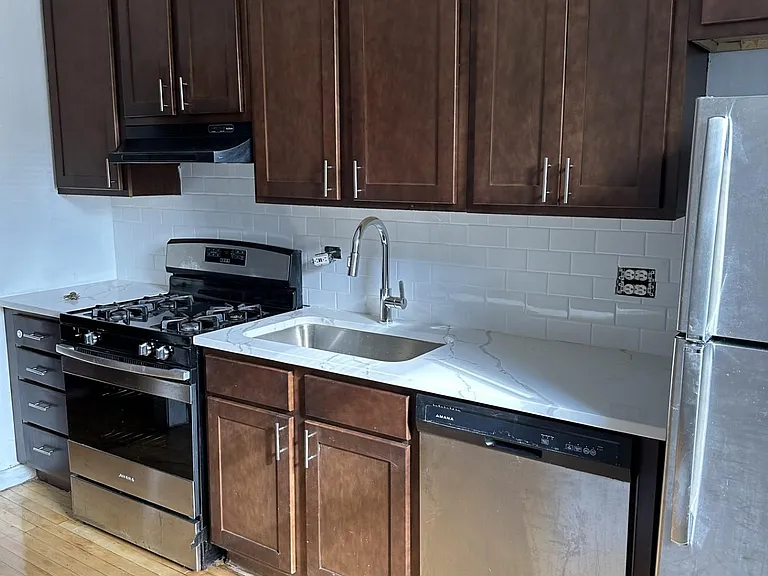5982 N Ridge Ave #1 — Photo 7