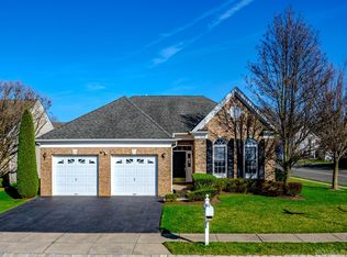 13 Crooked Stick Pl, Monroe Township, NJ 08831