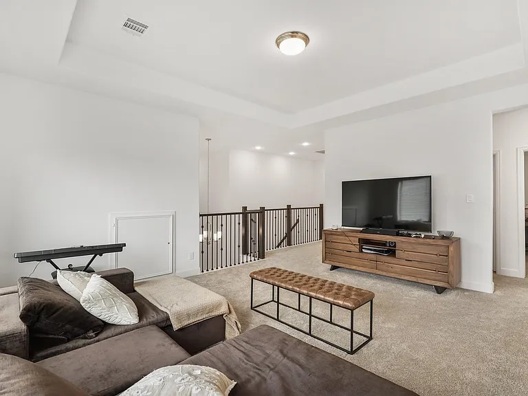 18419 Circle Bar Ranch Ct — Photo 26