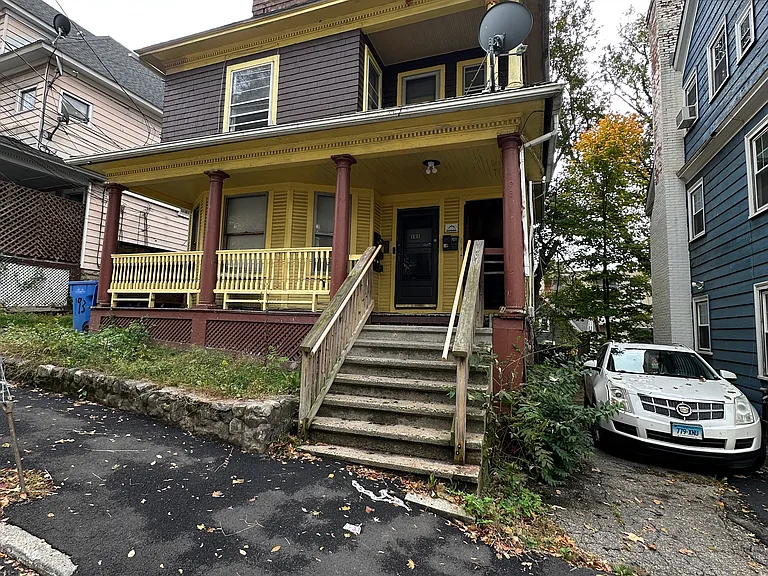 191 Buckingham St #2 — Photo 28