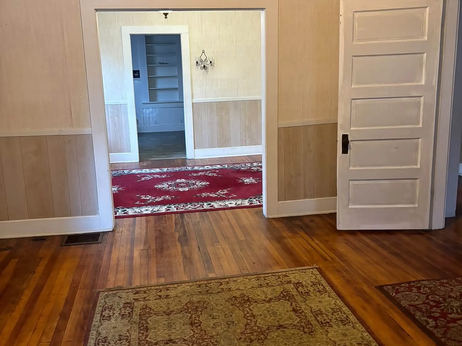3 bed, 1396 sqft, $1,200 — Photo 2