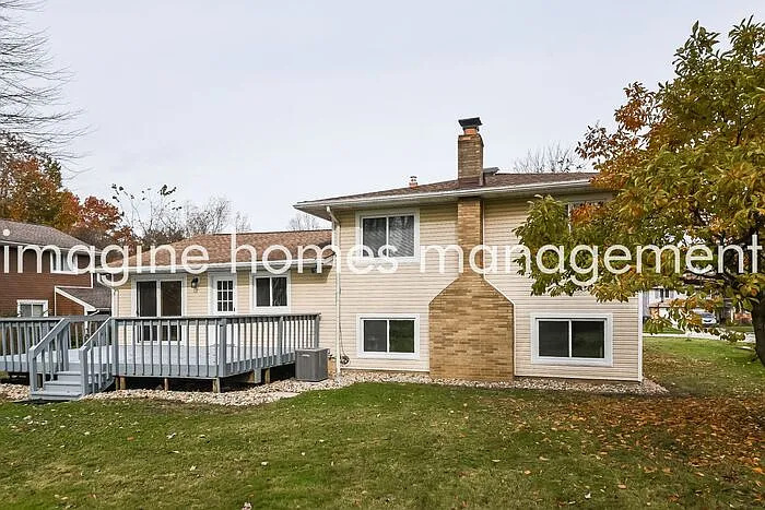 33370 Outley Park Dr — Photo 17