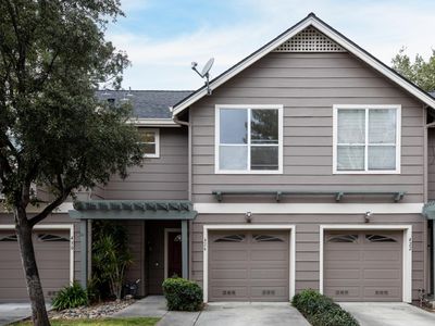 426 Hillwood Ct #303, Mountain View, CA, 94040