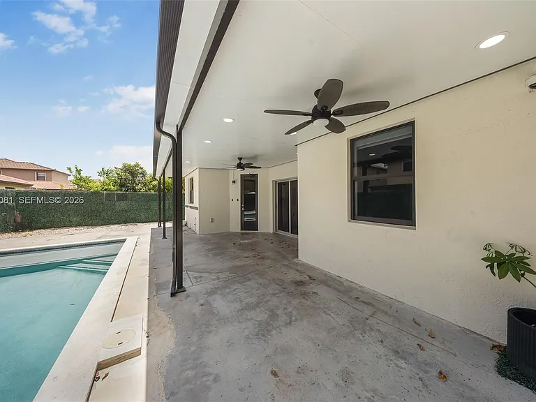 11731 SW 234th St — Photo 32