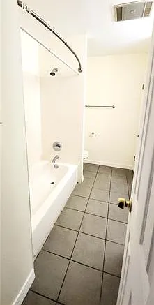 3308 Delaware Ave #C — Photo 9