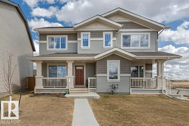 1077 Paisley Dr SW