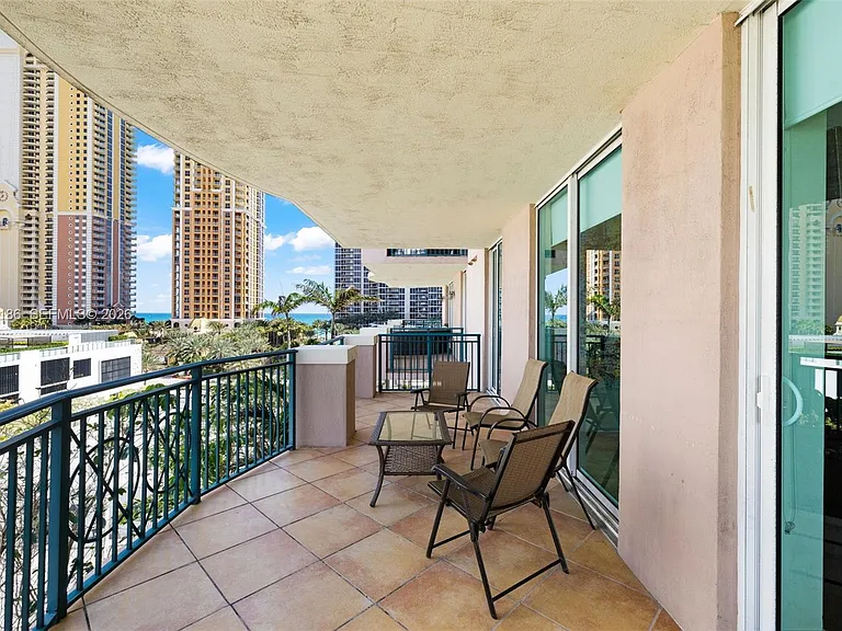 17555 Atlantic Blvd #708 — Photo 43