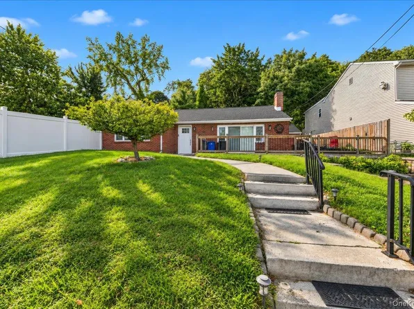 19 Cottage Avenue, Newburgh, NY 12550